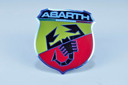 Эмблема передняя Nuova 500 ABARTH