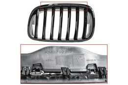 Решетка радиатора BMW X5  E70, E71 02/07 -> 04/10 левая (M-Technik) (С ДЕФЕКТОМ)